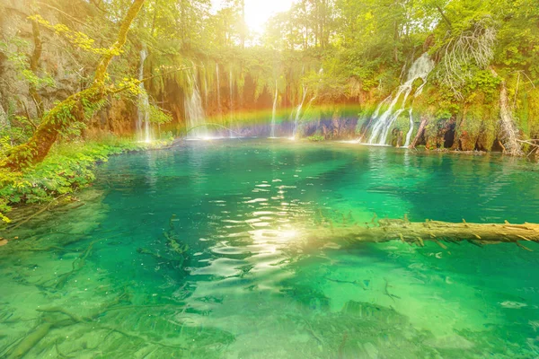 Nationaal park Plitvice Meren en regenboog Galovacki Buk — Stockfoto