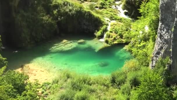 Cascada de Sastavci en los lagos de Plitvice — Vídeo de stock