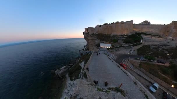 Corsica Франція Червень 2022 Повітряна Нічна Панорама Міста Боніфасіо Острові — стокове відео