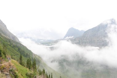 Highline Trail in Glacier National Park USA