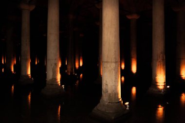 İstanbul, Türkiye; 26 Mayıs 2013: Bazilika Sarnıcısının iç görünümü.
