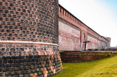 Milan, İtalya; 23 Mart 2011: Sforzesco Kalesi 'nin mimarisinin ayrıntıları.