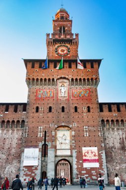 Milan, İtalya; 23 Mart 2011: Sforzesco Kalesi 'nin mimarisinin ayrıntıları.
