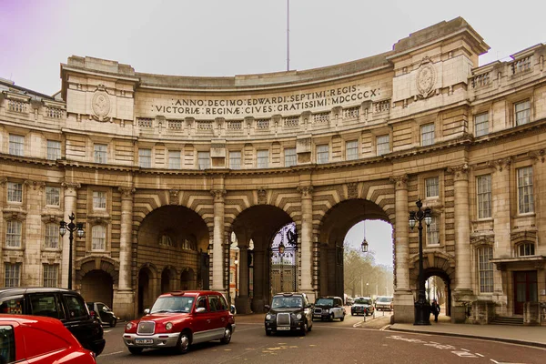 London United Kingdom March 15Th 2011 View Admiralty Arch Gives — Stock Photo, Image
