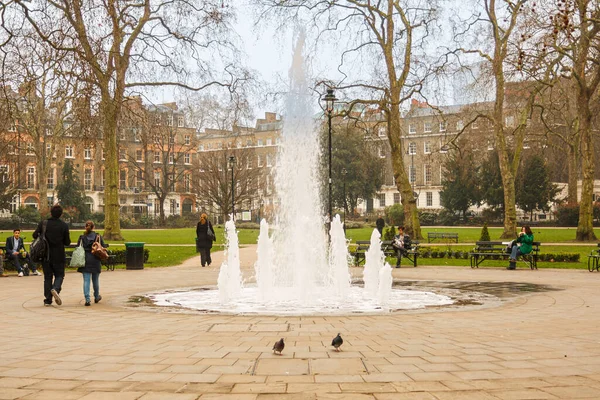 London United Kingdom March 2011 Russell Square Gardens Central Fountain — 图库照片