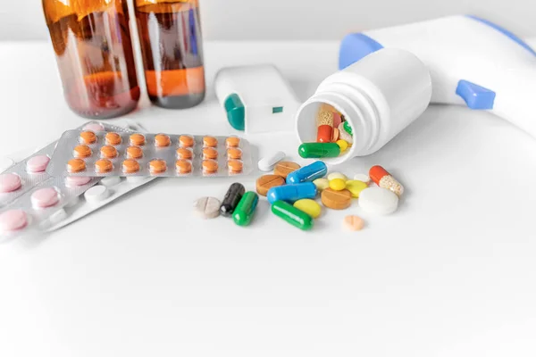 Multicolored Pills Medicines Table Health Treatment — Stok fotoğraf