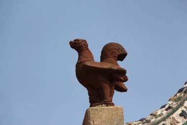 Sabır ve hassasiyetle taşa kazınmış güzellik.