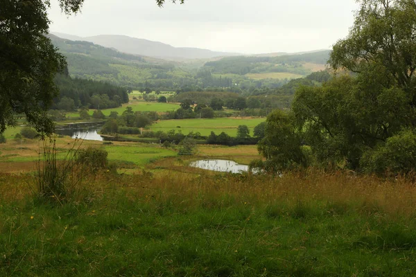 Fluindo Água Lago Verde Norte Escócia — Fotografia de Stock