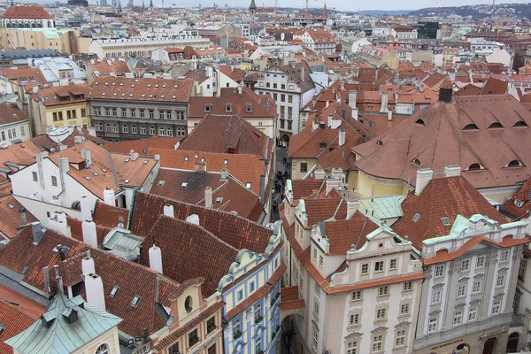 Prag Ufuk Çizgisine Sokaklarına Bakarak Dolaşmak — Stok fotoğraf