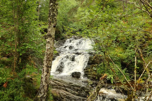 Stromend Water Groen Loch Noord Schotland — Stockfoto