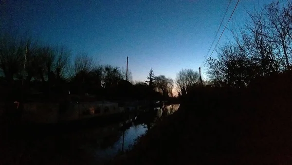 Amanhecer Sobre Rio Lea Início Primavera Nos Arredores Hertford — Fotografia de Stock