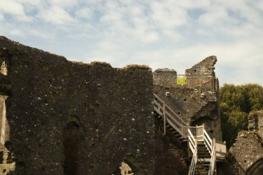 Yaz şatosunun ihtişamında