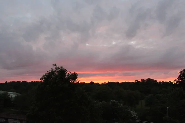 Puesta Sol Sobre Los Cielos Hertfordshire Sur Inglaterra —  Fotos de Stock