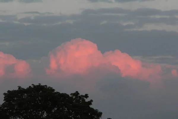 Закат Над Хертфордширским Небом Юге Англии — стоковое фото