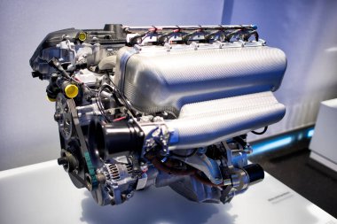BMW Müzesi 'nde bir BMW otomobil motoru: Münih, Almanya - 14 Eylül 2018