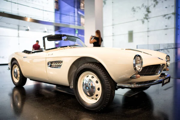 ミュンヘン ドイツ 2018年9月14日 Bmw 507 1956自動車はBmw博物館に立つ — ストック写真