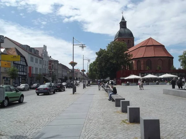 Praça Mercado Ribnitz Direita Igreja Marys Mecklemburgo Pomerânia Ocidental Alemanha — Fotografia de Stock