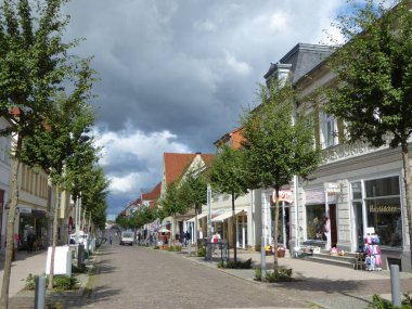Neustrelitz 'deki yaya bölgesi, Mecklenburg-Batı Pomerania, Almanya