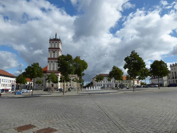 Πλατεία Αγοράς Και Εκκλησία Της Πόλης Neustrelitz Μεκλεμβούργο Δυτική Πομερανία — Φωτογραφία Αρχείου