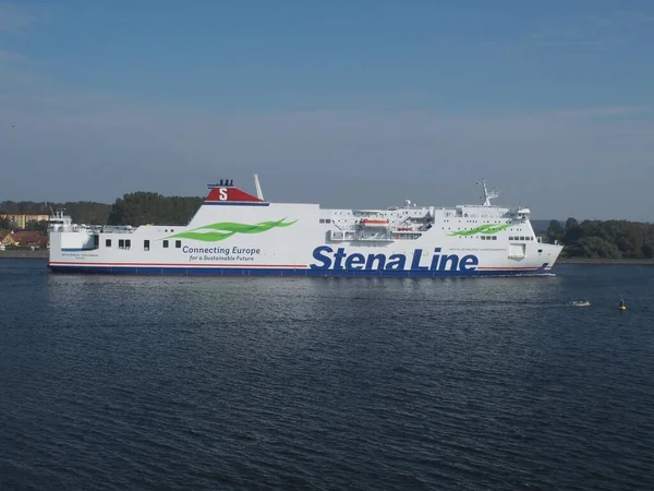 Ferry Enters Port Warnemuende Mecklenburg Western Pomerania Germany — Stock Photo, Image