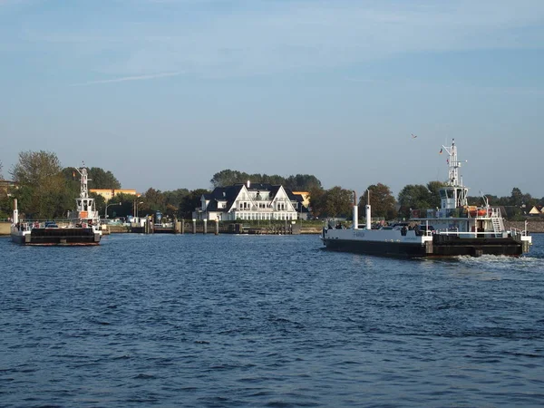 Ferry Sur Rivière Warnow Warnemuende Mecklembourg Poméranie Occidentale Allemagne — Photo