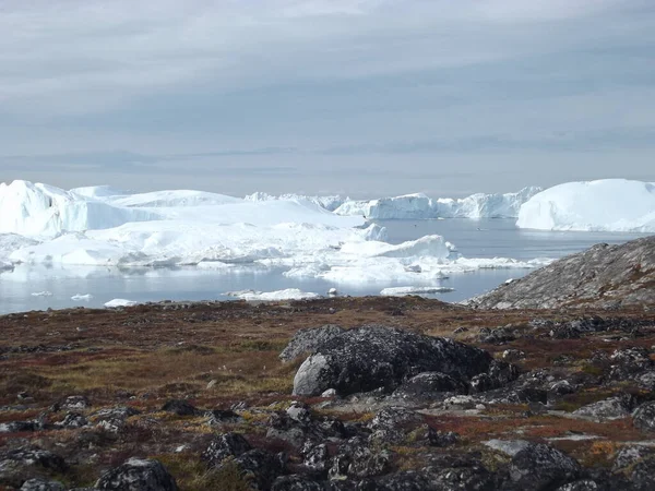 格陵兰岛Ilulissat附近的前因努伊特人定居点Sermermiut附近的Kanga Icefjord俯瞰全景 — 图库照片
