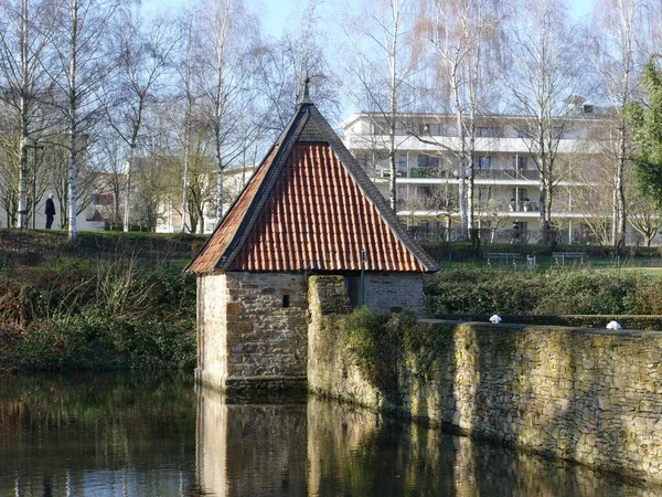 Fosa Narożna Wieża Zamku Bodelschwingh Przedmieściach Dortmundu Aplerbeck Dortmund Nadrenia — Zdjęcie stockowe