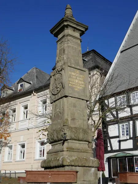 Maximilianbrunnen Старому Ринку Арнсберга Сауерланд Північний Рейн Вестфалія Німеччина — стокове фото