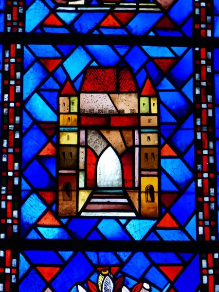 德国北莱茵 威斯特法伦州Arnsberg Laurentius教区教堂的玻璃窗 免版税图库图片