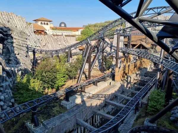 Lunaparkta hız treni Phantasialand, Kuzey Ren-Vestfalya,