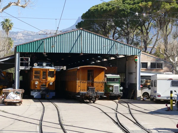 Locomotora Vagón Tren Reparación Del Histórico Tren Sóller Mallorca Islas —  Fotos de Stock