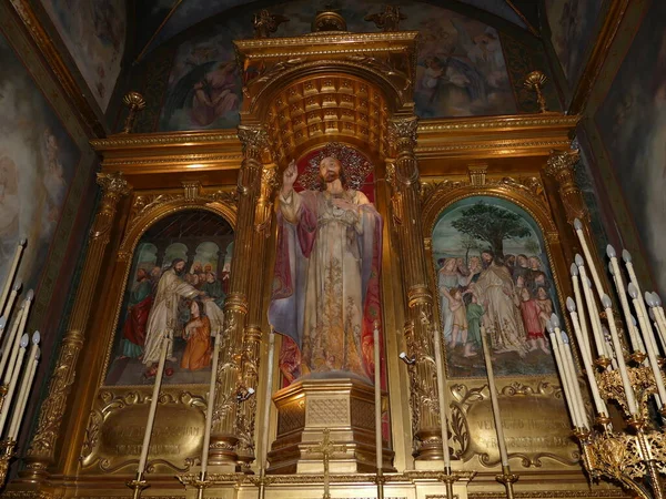 Скульптура Иисуса Христа Библейские Сцены Боковом Алтаре Приходской Церкви Сан — стоковое фото
