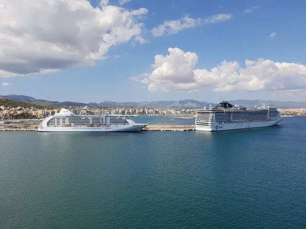 Due Navi Crociera Nel Porto Palma Maiorca Isole Baleari Spagna — Foto Stock