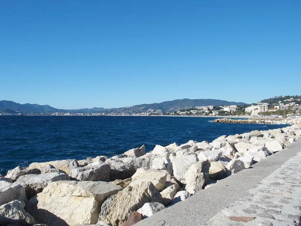 Breakwater Bay Cannes France — стоковое фото