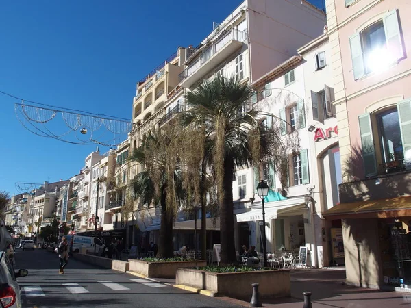 Street Scene Sidewalk Cafes Palm Trees Cannes France — 스톡 사진