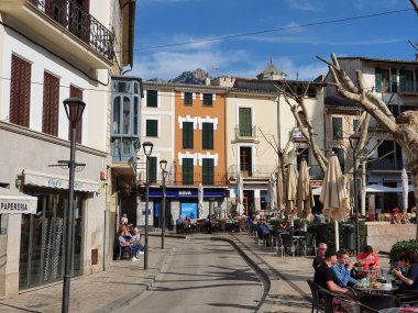 Soller, Mallorca, Balear Adaları, İspanya 'daki Placa Constitucio (Anayasa Meydanı) Evleri