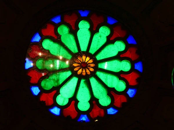 San Salvador, Mallorca, Balearic Adaları, İspanya 'daki manastır vitrininde leke var.