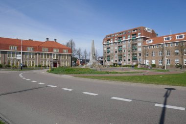 Den Helder, Kuzey Hollanda, Hollanda 'daki bir kavşakta savaş anıtı