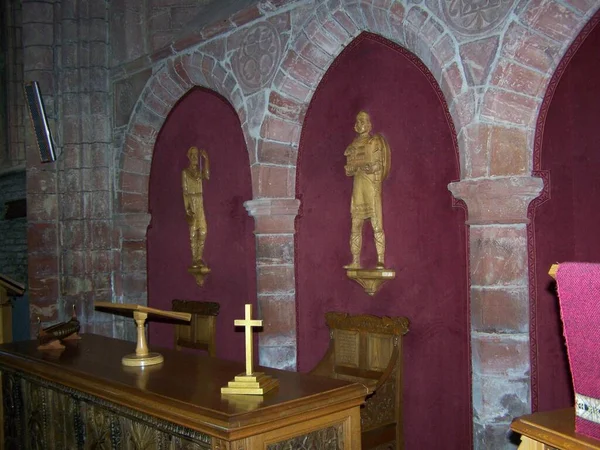 Altar Lateral Com Estátuas Catedral São Magno Kirkwall Ilhas Órcades — Fotografia de Stock