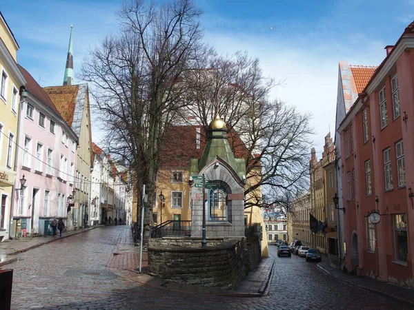 Gatuscenen Tallinns Gamla Stadsdel Estland — Stockfoto