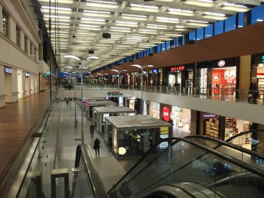 Kaunas, Litvanya 'daki modern alışveriş merkezi