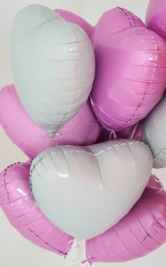 Sevgililer Günü ya da Bebek Duşu için pembe ve gri jel hava balonları seti