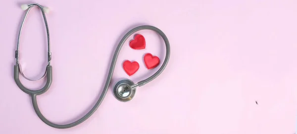 Copy Space Stethoscope Medical Equipment Red Hearts Pink Background Health — Stock Photo, Image