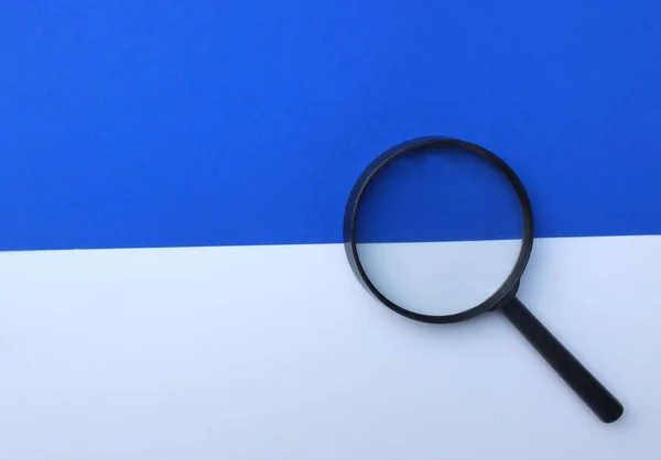 Magnifying Glass Isolated Blue White Background — Foto Stock