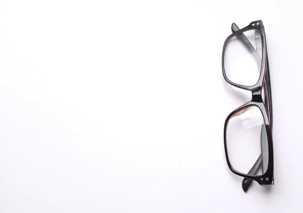 Kopieer Ruimte Een Zwart Ingelijste Bril Isoleert Een Witte Achtergrond — Stockfoto