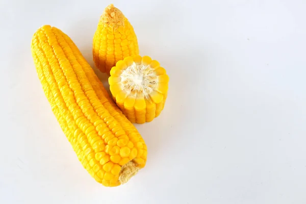 Copy Space Delicious Boiled Sweet Corn Isolate White Background — Fotografia de Stock