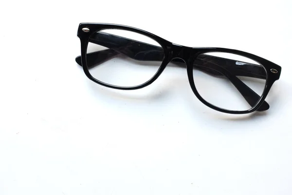 コピースペース現代的なメガネ アイウェア 眼鏡白の背景に男性と女性のための黒いフレームファッション — ストック写真