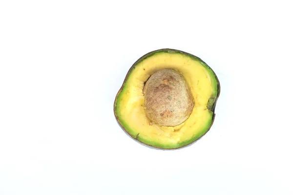 Bovenaanzicht Vlakke Lay Van Avocado Vruchten Tweeën Gesneden Geïsoleerd Witte — Stockfoto