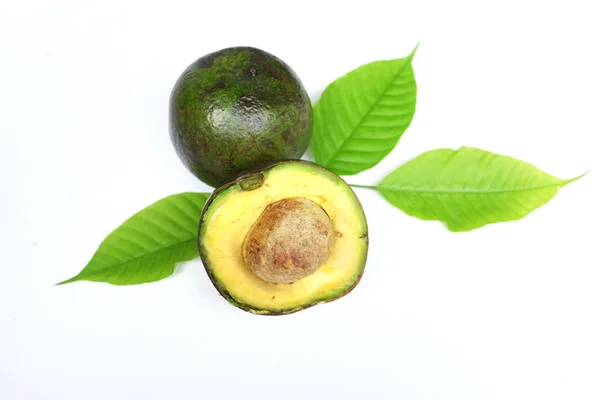 Bovenaanzicht Vlakke Lay Van Avocado Fruit Tweeën Gesneden Groen Blad — Stockfoto