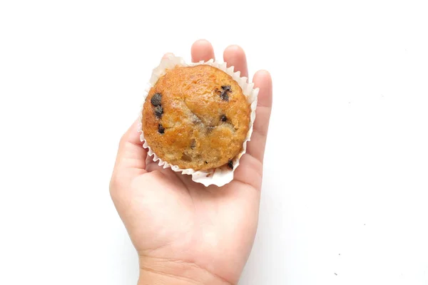 Tangan Wanita Memegang Satu Chocolate Chip Sehat Kue Banana Homemade — Stok Foto